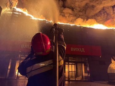 Росіяни знищили супермаркет Fozzy Group в Одесі, постраждали троє співробітників /Фото 4