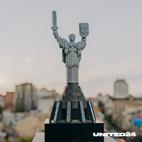 United24 разом із Lego Creators створили конструктори, присвячені українським памʼяткам. Гроші від проєкту спрямують на відбудову (фото) /Фото 1