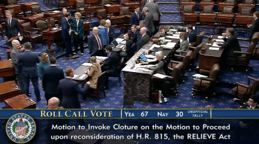 Сенат США проголосував за розгляд «чистого» законопроєкту про допомогу Україні, Ізраїлю і Тайваню на $95 млрд /Фото 1