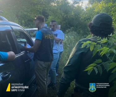 НАБУ повідомило депутату про підозру у вимаганні хабаря. Ймовірно, йдеться про Миколу Задорожнього /Фото 1