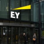 Аудитора EY оштрафували на £250 000 у Великій Британії через…