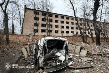 Росія завдала удару по Кривому Рогу балістичними ракетами, є жертви і руйнування (оновлюється) /Фото 6