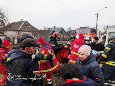 Росія завдала удару по Кривому Рогу балістичними ракетами, є жертви і руйнування (оновлюється) /Фото 8