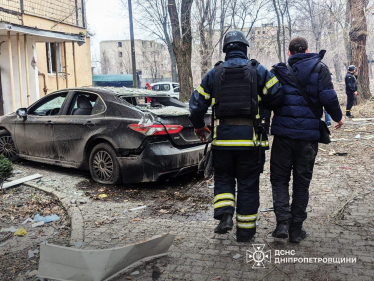 Росія завдала удару по Кривому Рогу балістичними ракетами, є жертви і руйнування (оновлюється) /Фото 11