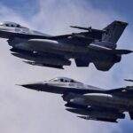 Український пілот F-16 збив шість ракет за один виліт та…