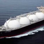 Росія намагається відновити експорт скрапленого природного газу попри санкції – Bloomberg
