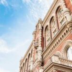 Курси долара та євро на 19 червня