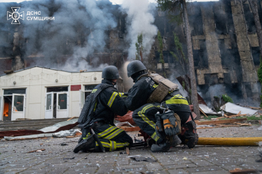 Росіяни вдарили по Сумському університету: зруйнували один із корпусів (фото, відео) /Фото 6