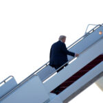 Трамп заявив, що не говоритиме з Путіним про економічні угоди…