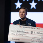 Пакет до $1 трлн. Tesla представила…