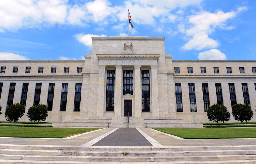 Закриття уряду призупиняє публікацію економічних даних. Експерти кажуть, що ФРС може «діяти наосліп» щодо процентних ставок.