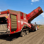 На ланах “Контінентал Фармерз Груп” працює…