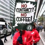 Працівники Starbucks страйкують у деяких магазинах…