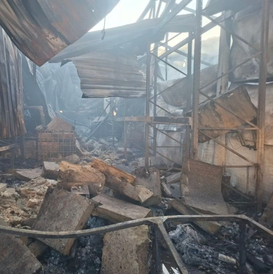 Російська атака знищила медичний склад благодійного фонду Nova Ukraine у Львові (фото) /Фото 2