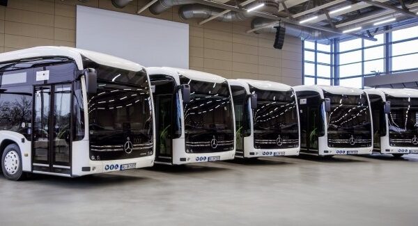 Автобусна індустрія у 2025: від ретро 70-х до новітніх міжміських моделей