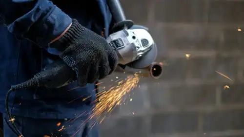 Чому кутова шліфмашина має назву “болгарка” — розповідь досвідченого фахівця.