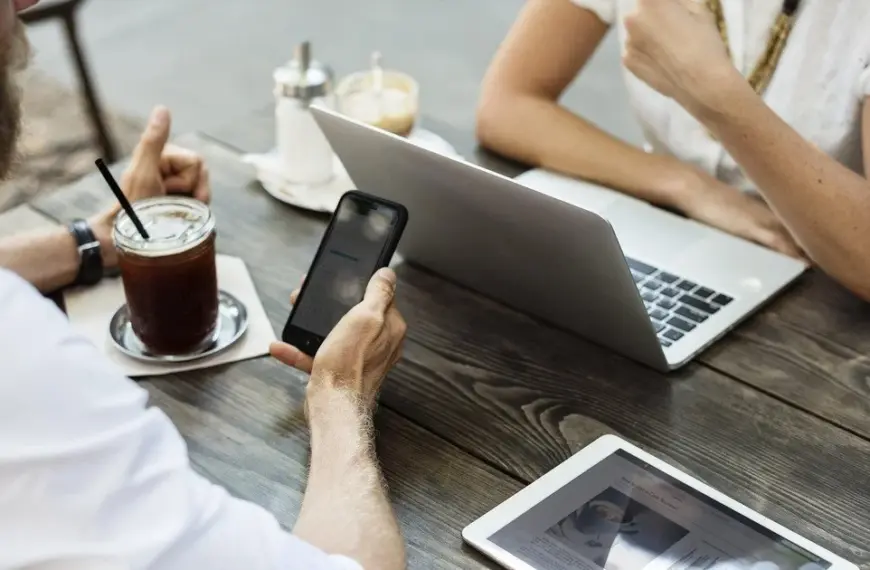 Правда чи фейк: Microsoft пропонує стратегію ідентифікації інтернет-контенту.