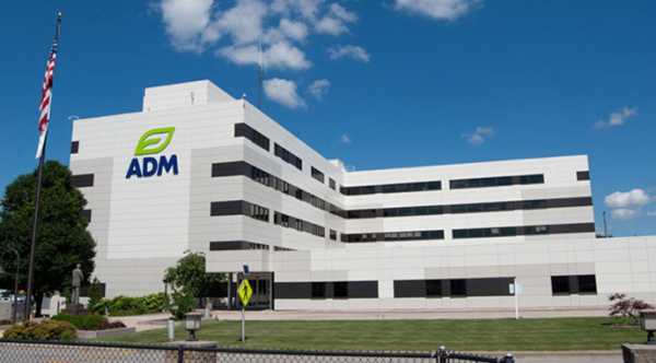 ADM: Прибутки скоротились на 40%