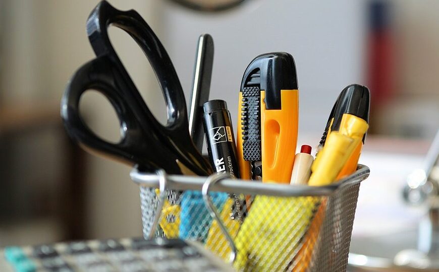 Ергономіка робочого столу: як розташування канцтоварів впливає на ваше здоров’я