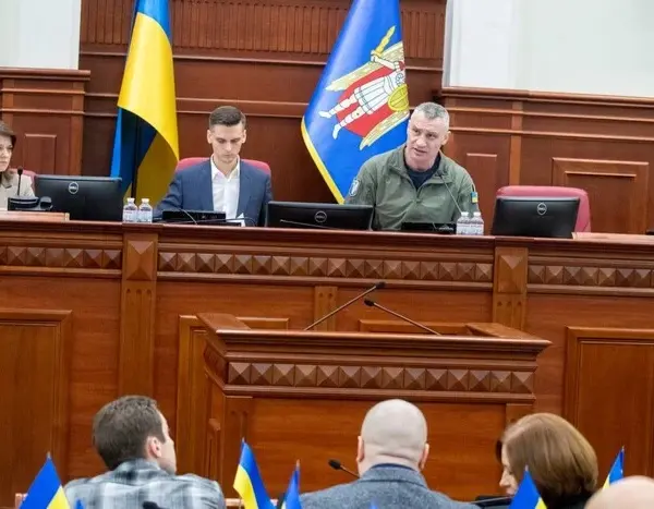 У Києві без опалення 300 багатоповерхівок, діють екстрені відключення світла – Кличко