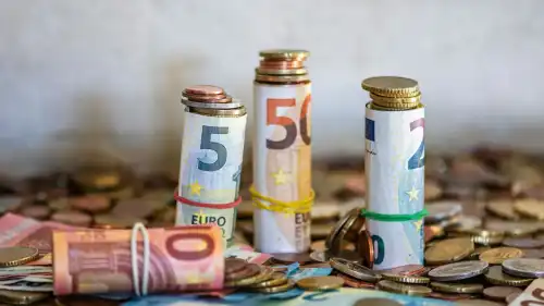 Кому довіряти у фінансових питаннях (підказка: жодному)?