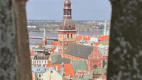 Польща переписує правила для українців: причини та наслідки