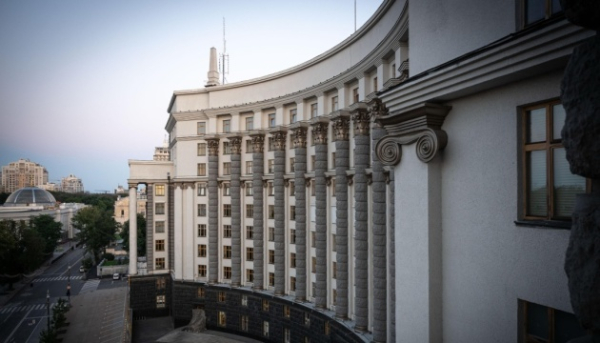 Кабмін анулював обов’язок трьох держпідприємств імпортувати електроенергію.