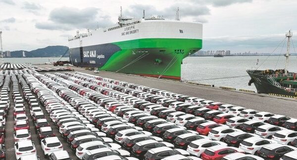 Автовиробники Китаю зосередились на закордонних поставках