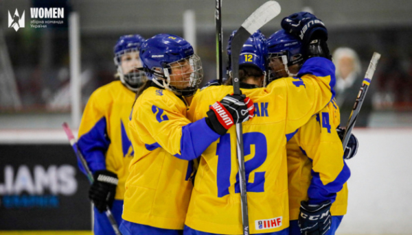 Українські хокеїстки здолали Нову Зеландію з великим рахунком на світовій&hellip;