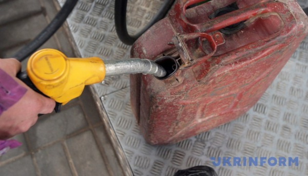 Бензиновий експорт з РФ припинено до кінця липня.