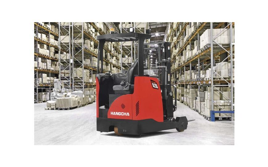Вибираємо ричтрак для висотних стелажів у магазині TekPowerForklift