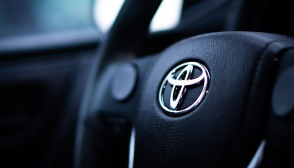 Продажі Toyota на Близькому Сході впали більш ніж на 90%