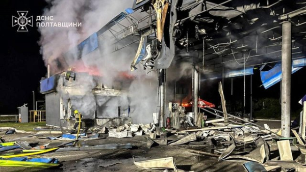 РФ зруйнувала всі АЗК на трасі від Харкова до Полтави – депутат облради