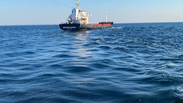 Морський термінал “Чорноморськ” та інші гавані Одеської області функціонують нормально, незважаючи на ворожі атаки, повідомляє Мінінфраструктури.