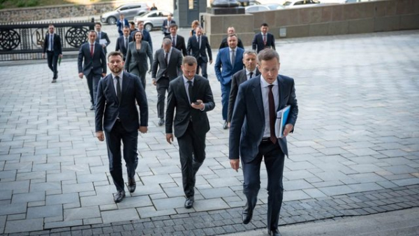 Кінець року та початок нового завжди приносять очікування. Новий уряд очолив прем’єр-міністр Корецький, і бізнес-спільнота сподівається, що він продовжить шлях до Європи та підтримуватиме інвестиції, навіть попри тривалу війну.