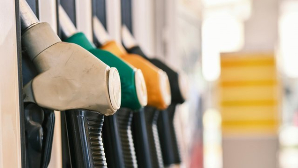 Дизельне пальне здорожчало ще на 1-2,4 гривні за літр, фахівці прогнозують досягнення ціни у…