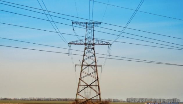 Укренерго запровадило на понеділок планові відключення електроенергії в окремих областях