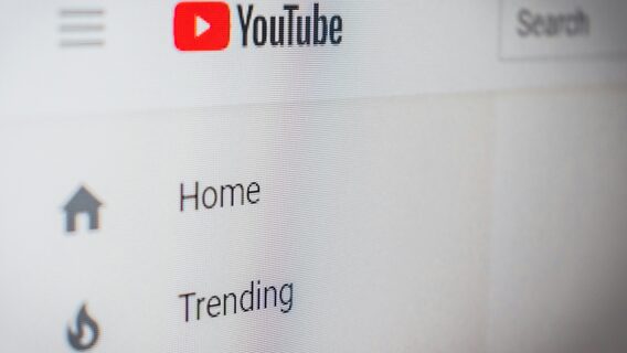 YouTube збільшив ціну на Premium в Україні майже вдвічі. Якою є нова вартість підписок?