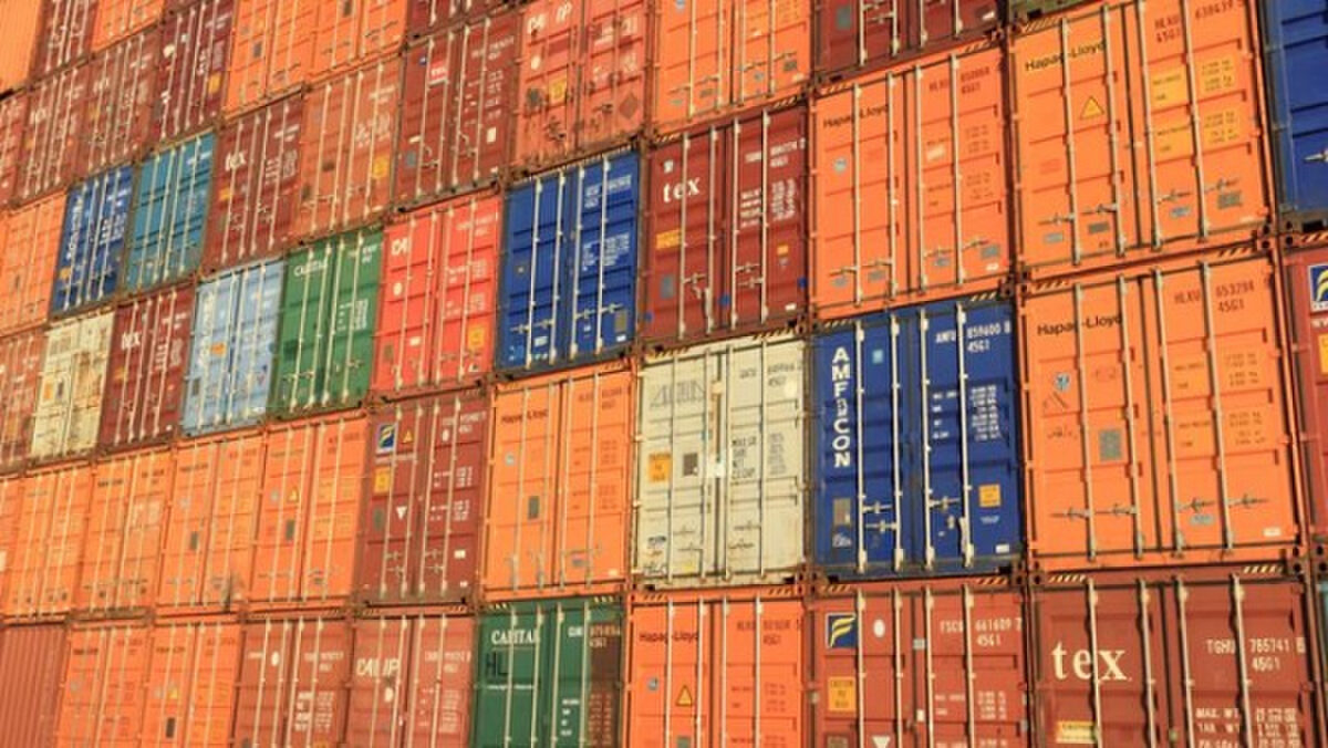 Бізнес закликає тимчасово послабити стандарти маркування продукції