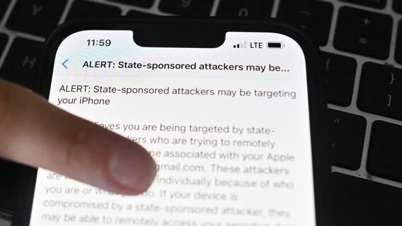 Масова кібератака на користувачів Apple: серед цілей — ЗСУ