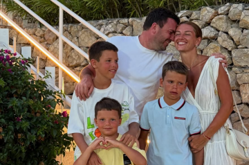 Григорій та Христина Решетник з дітьми, фото із соцмереж