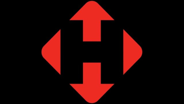 Нічна атака ворога зруйнувала сортувальний центр “Нової пошти” у Києві, троє загиблих, 8 постраждалих.