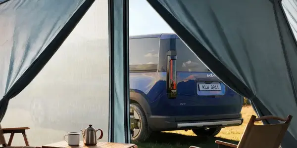 Kia PV7 на тихій полюванні: новий електричний фургон затьмарює меншого брата