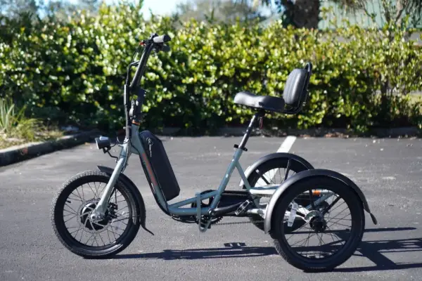 Rad Power Bikes: тест електричного трицикла з елегантним дизайном