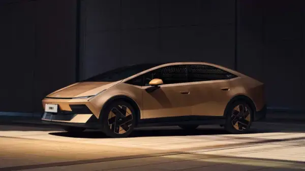 Hyundai продає електромобіль Ioniq V за менш ніж 15 000 доларів, але його не купити