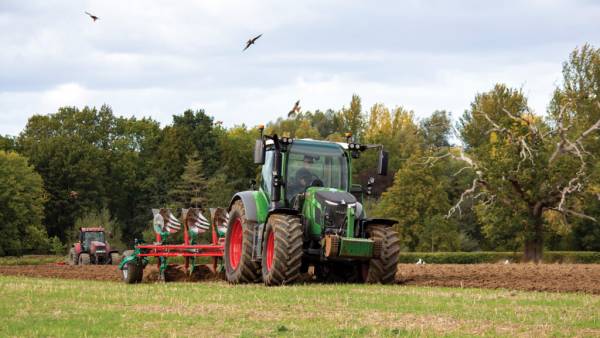 Fendt 516: новий двигун та трансмісія повертають життя