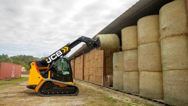 Оновлений гусеничний JCB Teleskid перевершує колісний аналог