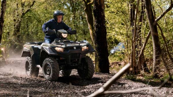 Suzuki захищає квадроцикли KingQuad трекером та іммобілайзером
