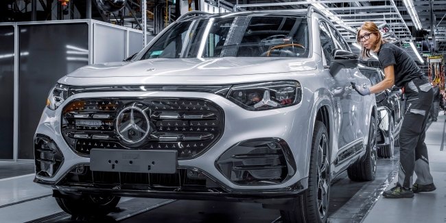 Mercedes-Benz через «тарифи» втратив мільярд євро
