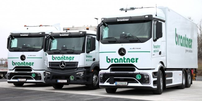 Вантажні машини масою понад 3,5 т: результати лютого 2026